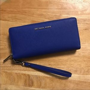 👑 Michael Kors Wallet - Electric Blue